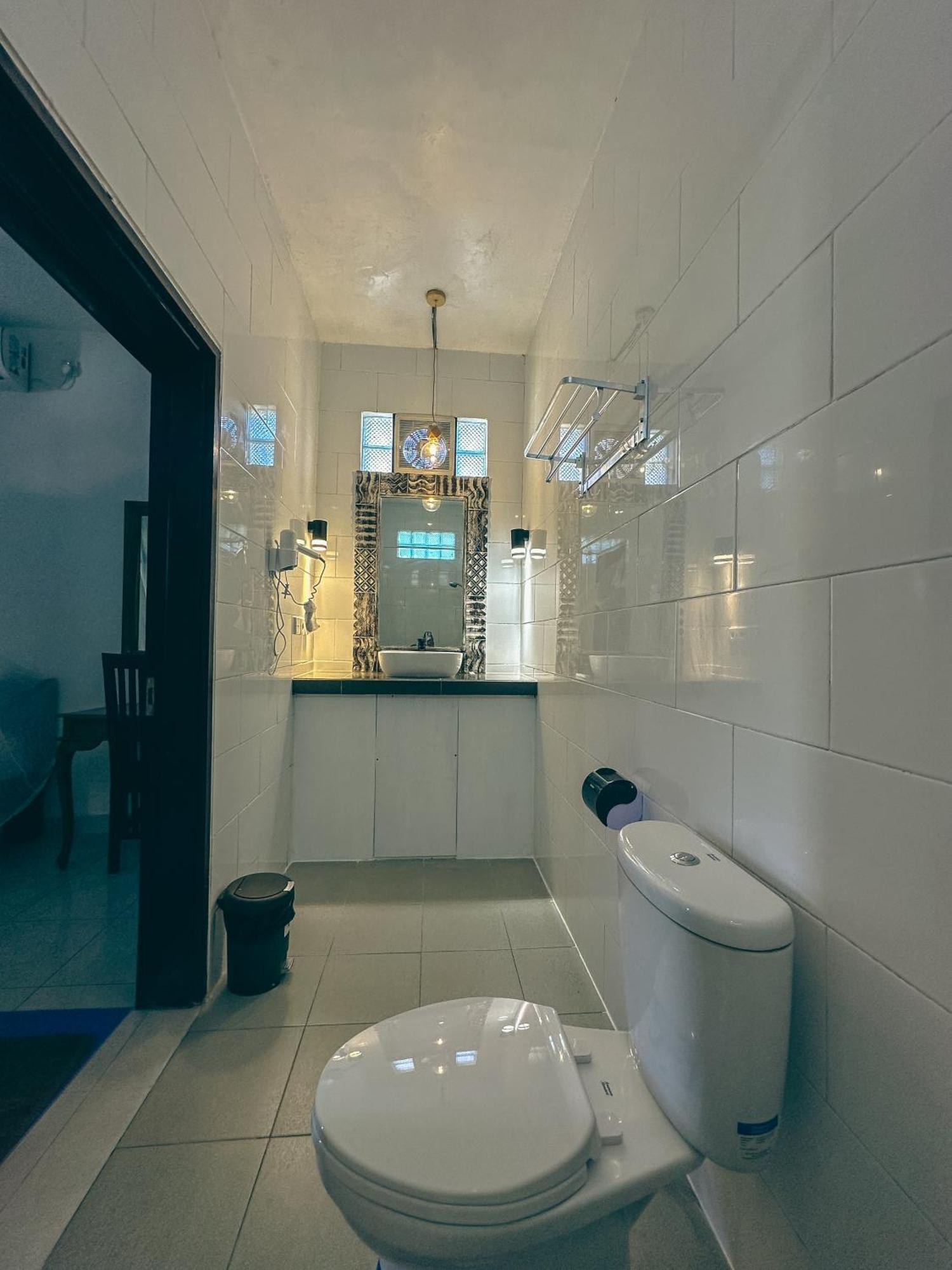 Bali Stuti Jimbaran Inn エクステリア 写真