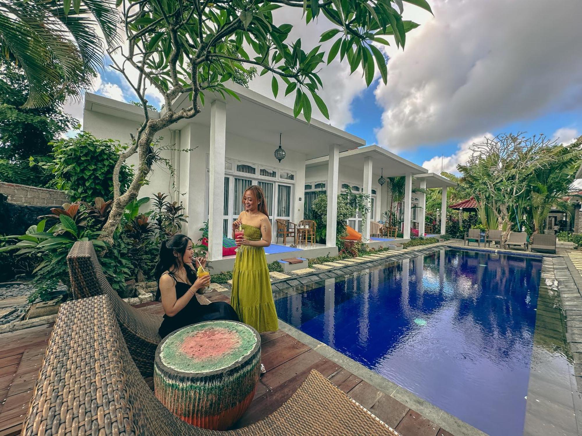 Bali Stuti Jimbaran Inn エクステリア 写真